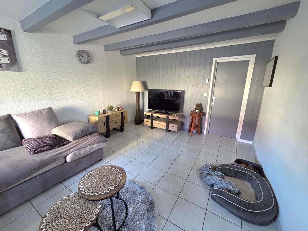 APPARTEMENT 5 PIECES 94.13 m2 GARAGE ET TERRAIN PRIVATIF  190000 EUROS - Photo 3
