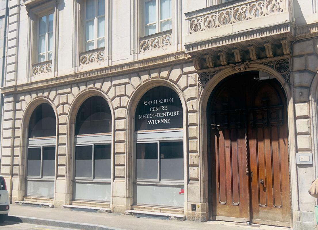 Opportunité à sasir 150 m² dans bel immeuble proche Granvelle - Photo 2