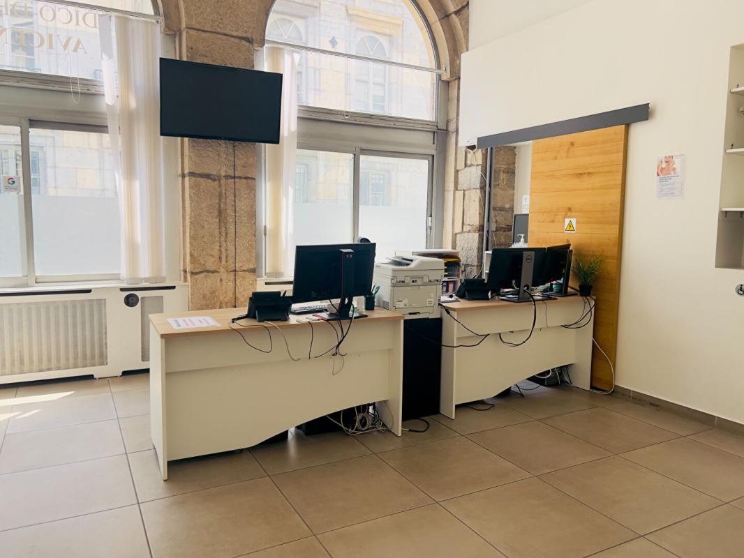 Opportunité à sasir 150 m² dans bel immeuble proche Granvelle - Photo 3