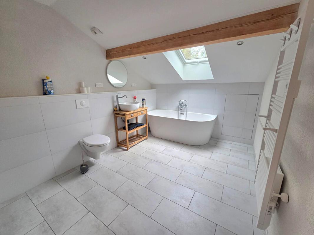 MAISON 6 PIECES 123 m² SUR TERRAIN DE 9.9 ARES 349000 EUROS - Photo 5