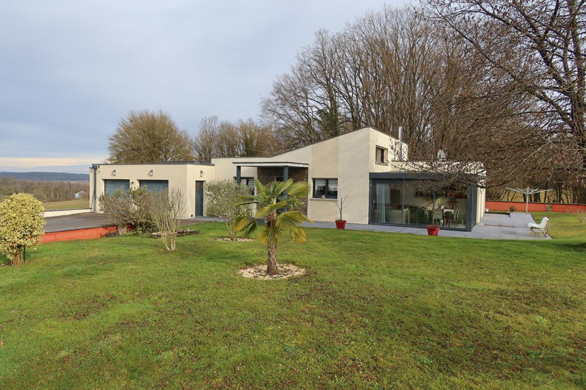 Maison d'architecte Geneuille 6 pièce(s) 145 m2 - Photo 3