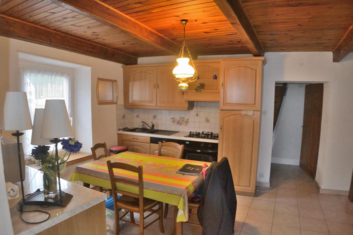Maison composée de 2 appartements - GLERE - Photo 2