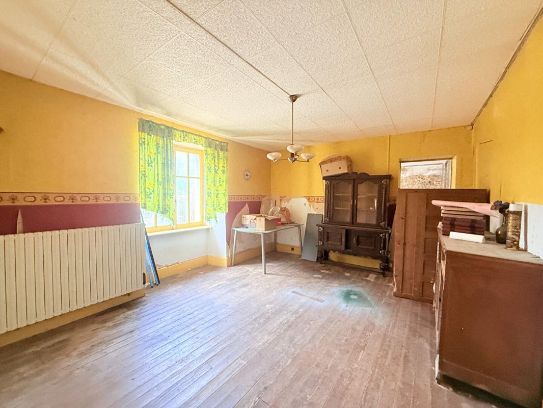 Maison à rénover avec cour - Photo 2