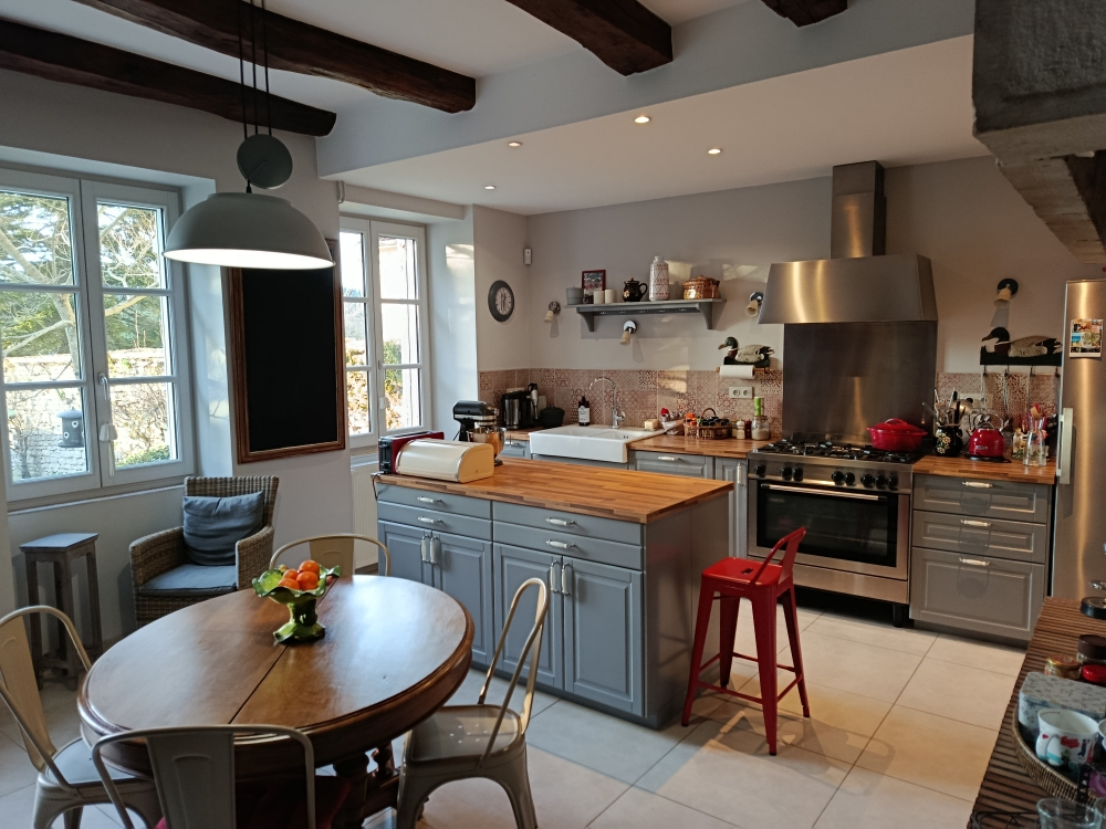 Maison bourgeoise de 390 m2 à saisir sans tarder - Photo 3