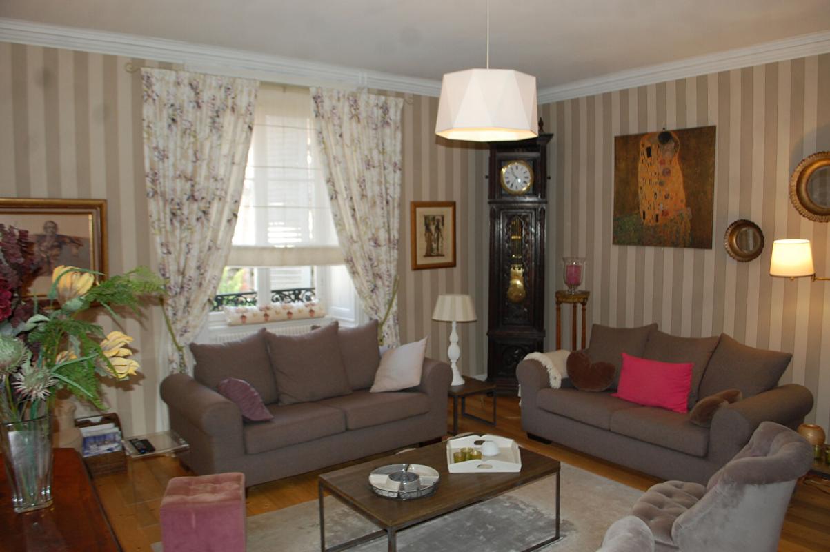 Maison bourgeoise de 390 m2 à saisir sans tarder - Photo 5