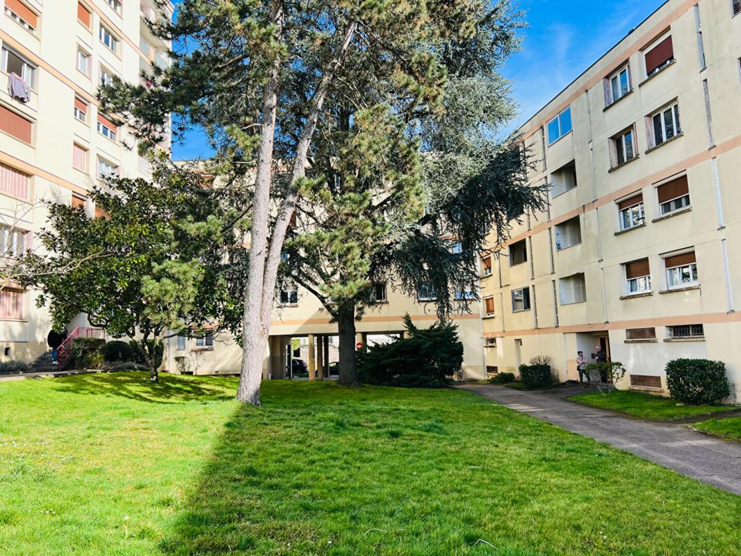 Appartement à vendre, 3 pièces, 69 m², Besancon