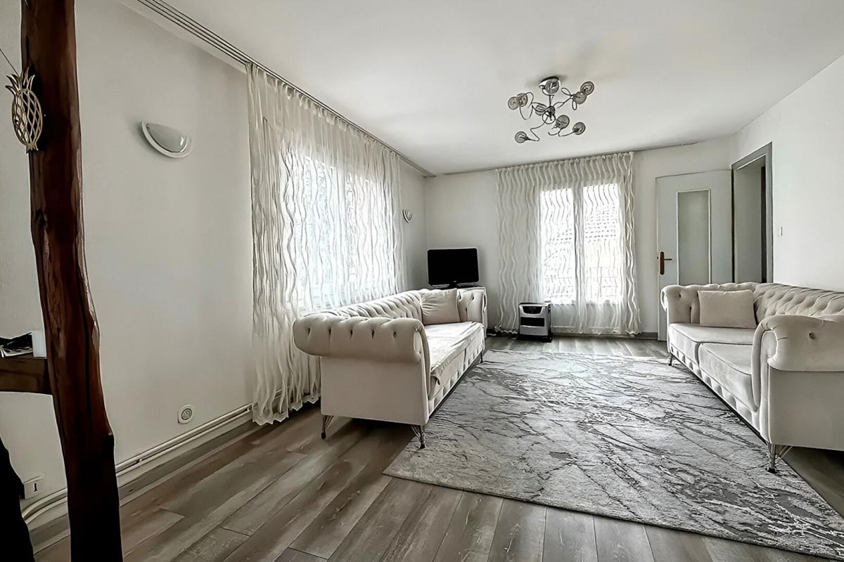 Maison à usage mixte de commerce et d'habitation d'une surface de 165 m2 à Montbéliard - Photo 4