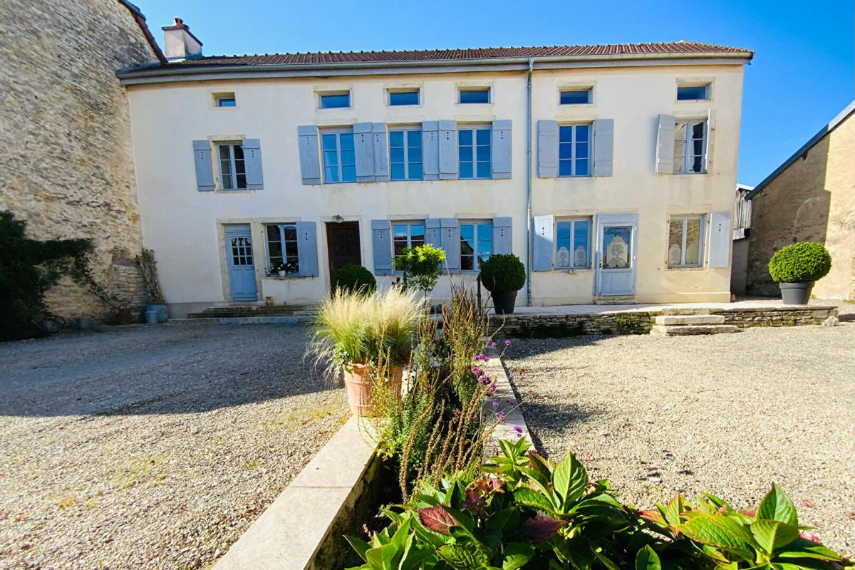 Maison à vendre, 7 pièces, 365 m², Besancon