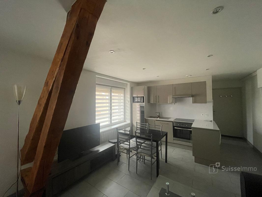 Quartier cinéma des quais, bel appartement F2 meublé - Photo 3