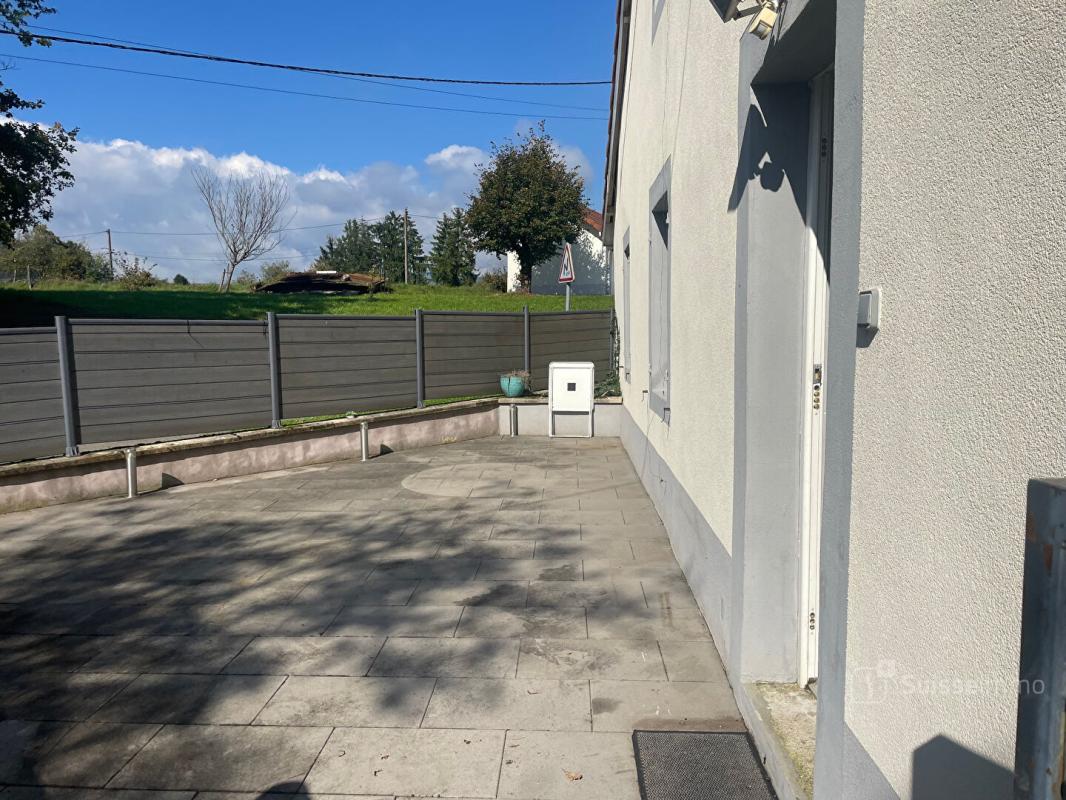 Evette-Salbert,  vous serez séduit par cet appartement triplex, avec terrasse - Photo 2
