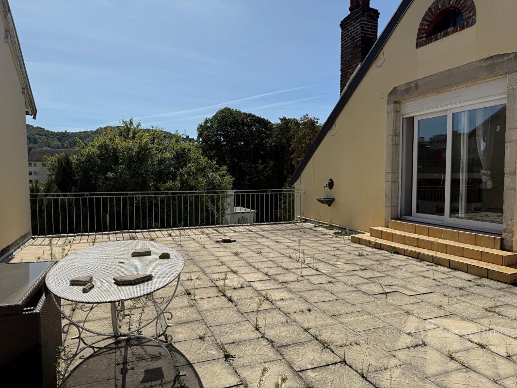 Appartement Lons Le Saunier - Grande terrasse - Photo 2