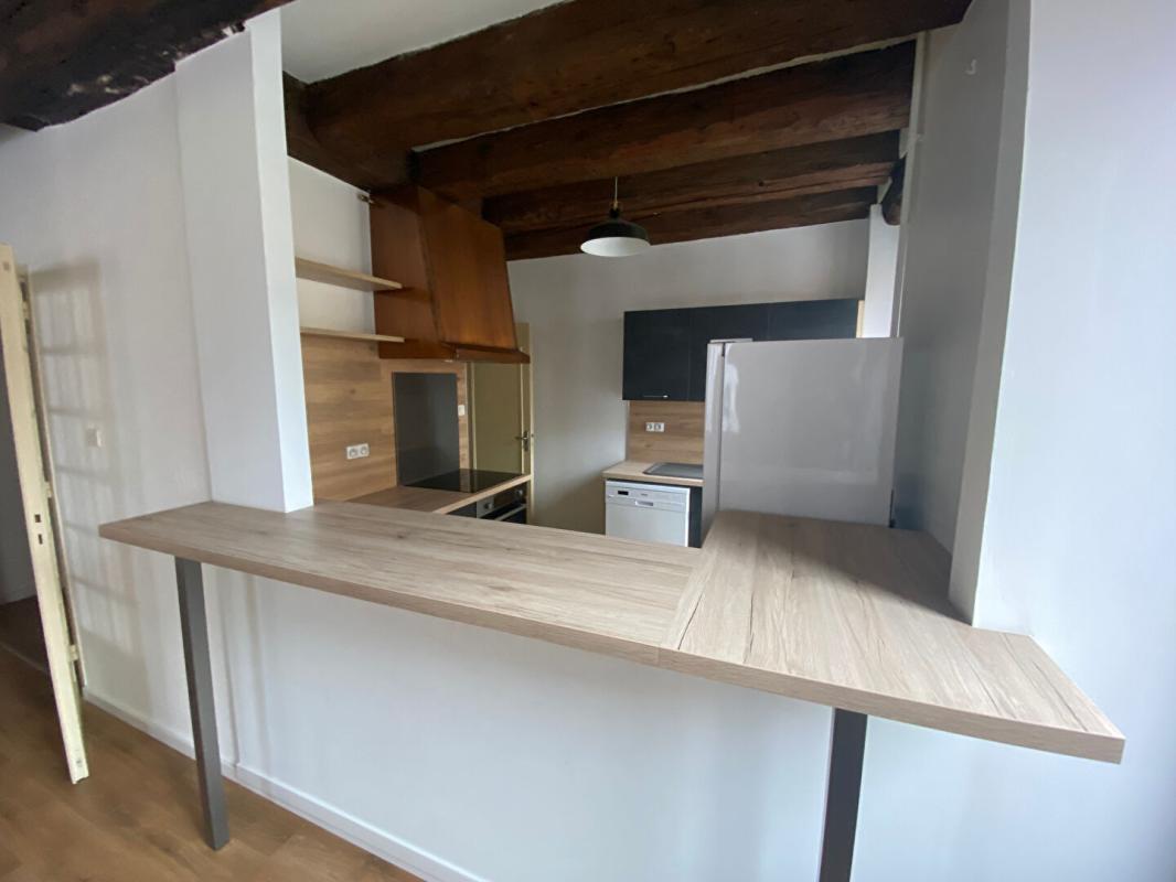 Vieille ville, Charmant appartement T3 de 63M2 - Photo 4