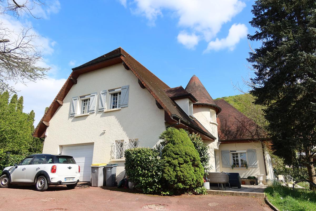 Maison à vendre, 6 pièces, 240 m², Avanne Aveney
