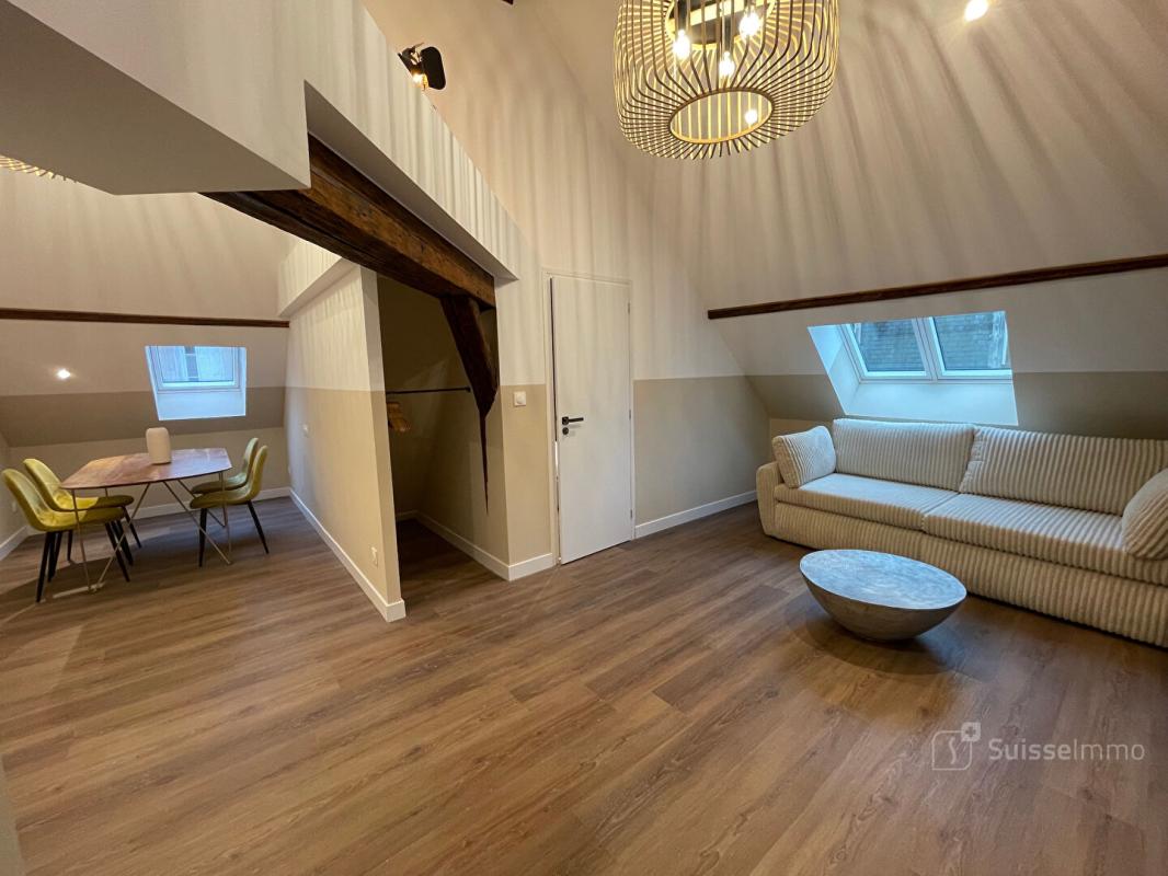 Charmant appartement entièrement rénové est climatisé, au coeur de la vieille ville - Photo 4