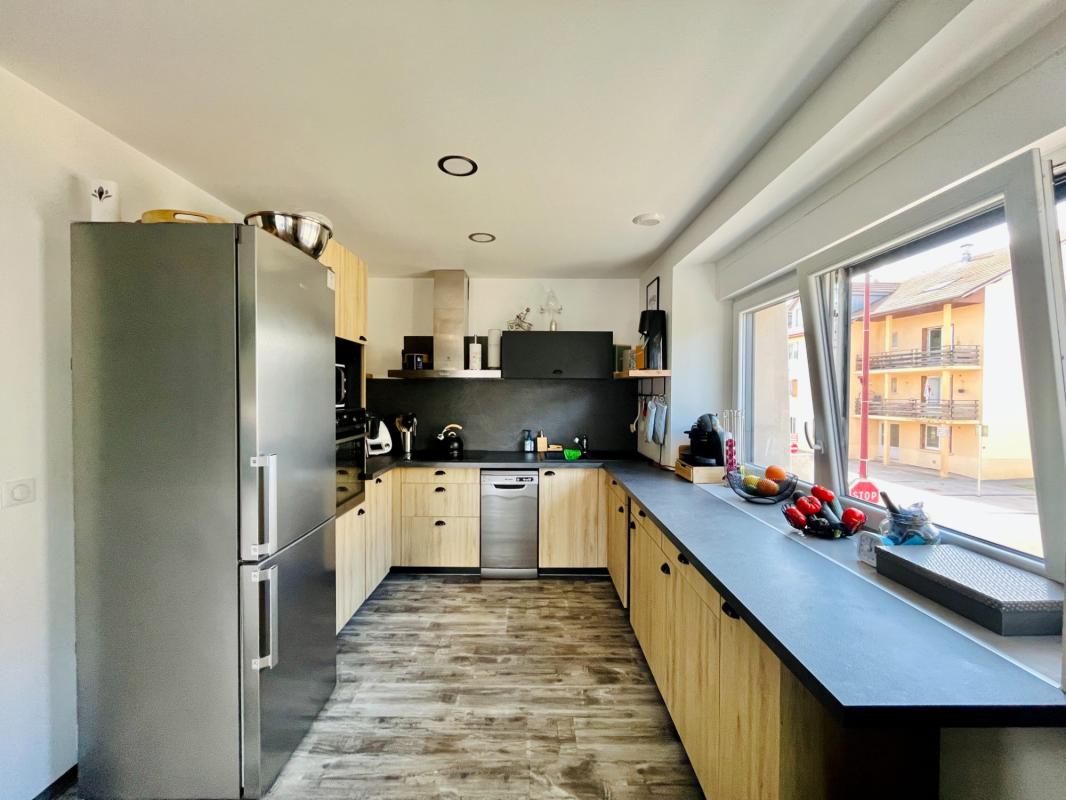 Magnifique appartement de 88m² en vente à Saône avec 3 chambres et terrasse