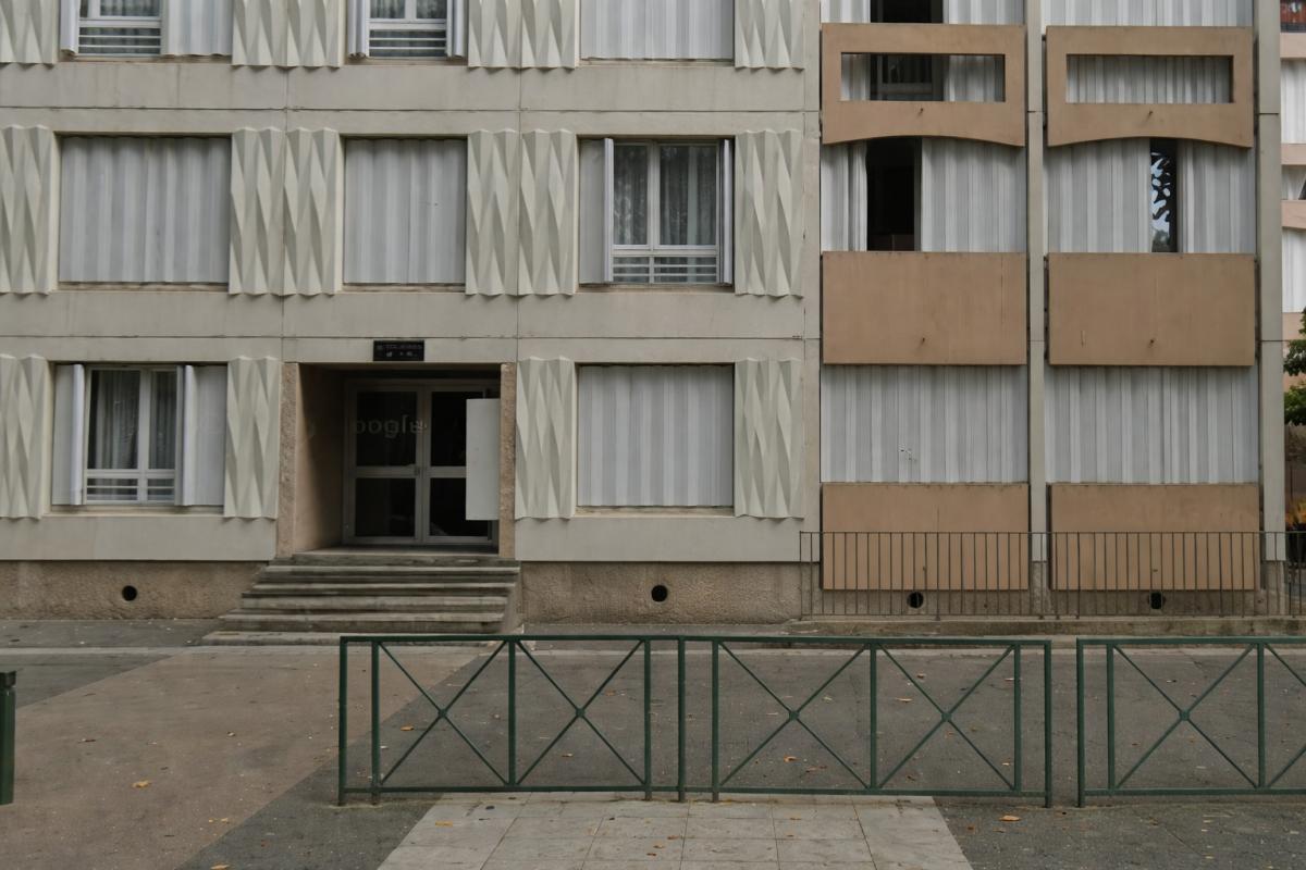 Appartement type 5 situé en rdc d'une copropriété
