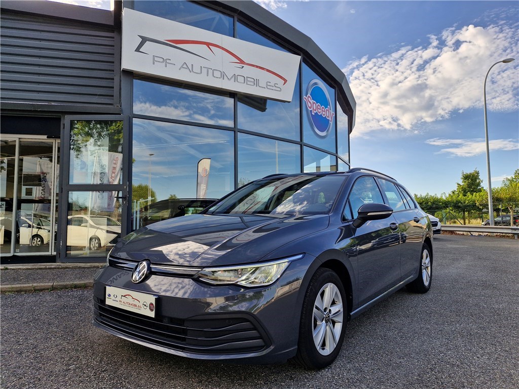 Volkswagen Golf VIII SW 1.0 TSI OPF 110 BVM6 Life Business