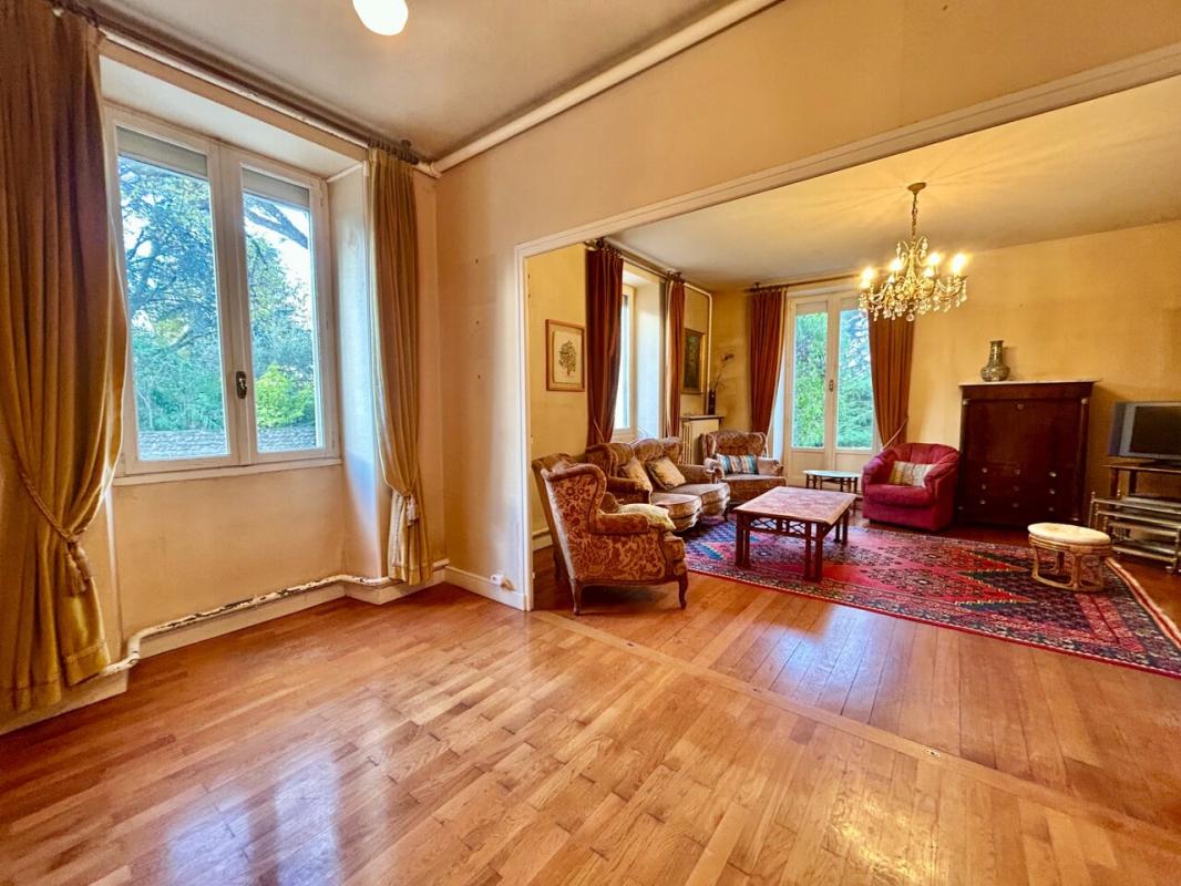 Maison de Maître - avec fort potentiel ! - Photo 5