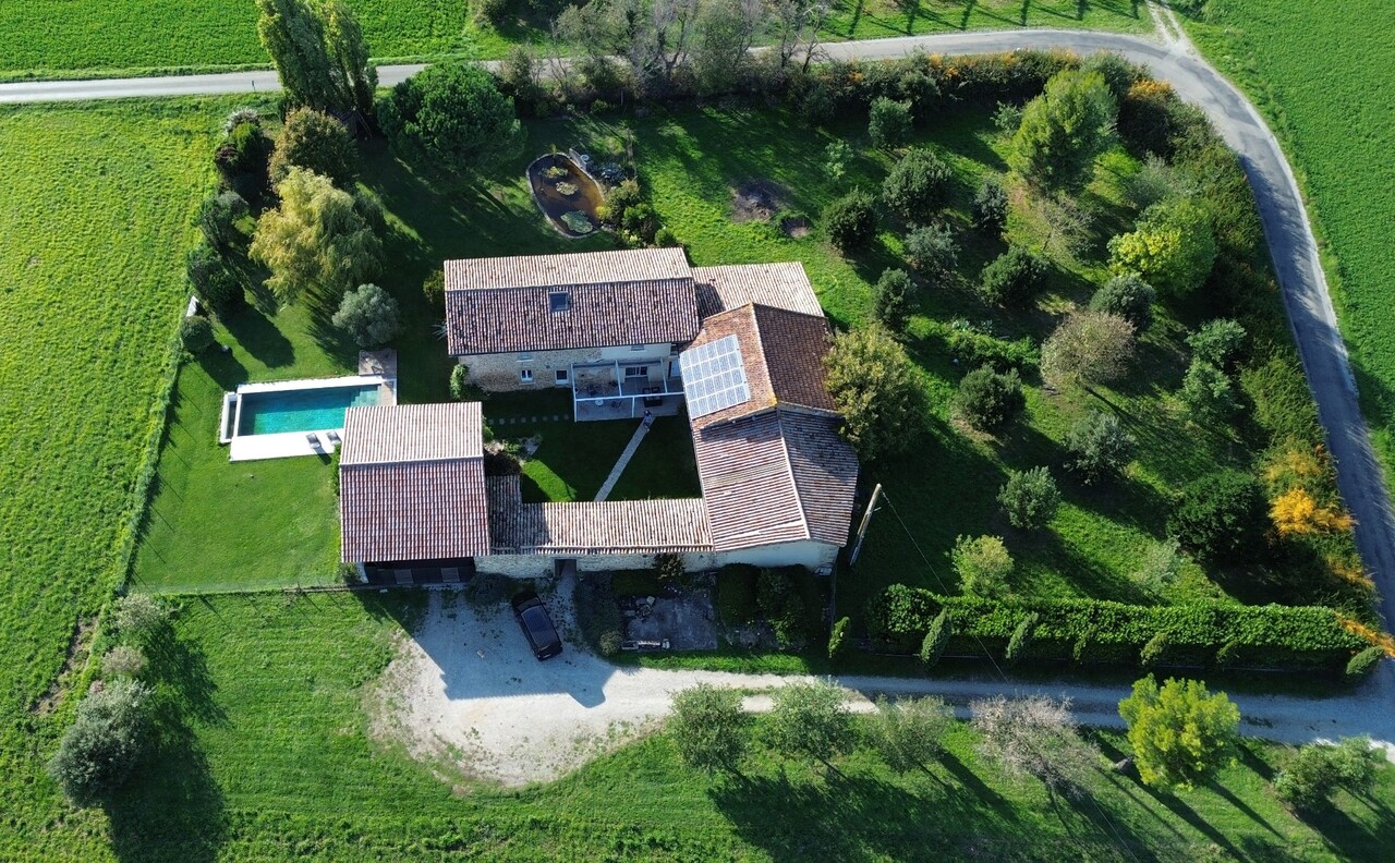 Ferme rénovée - Photo 3