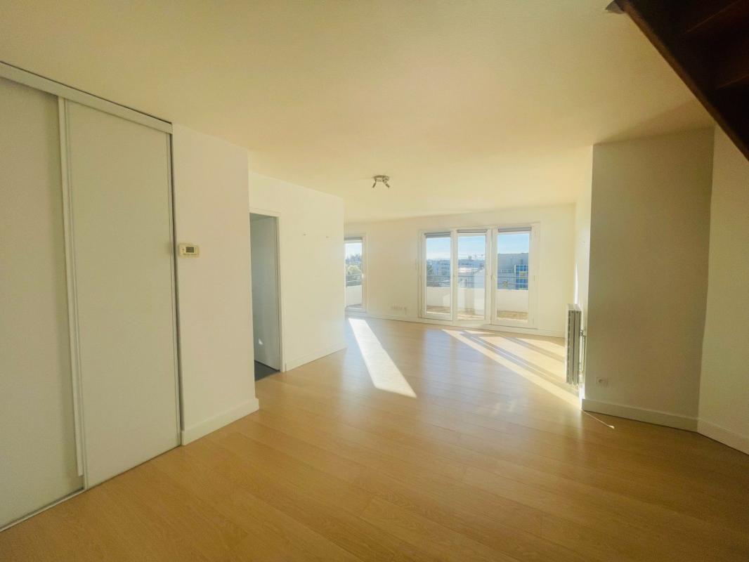 Duplex avec terrasse et garage - Photo 2