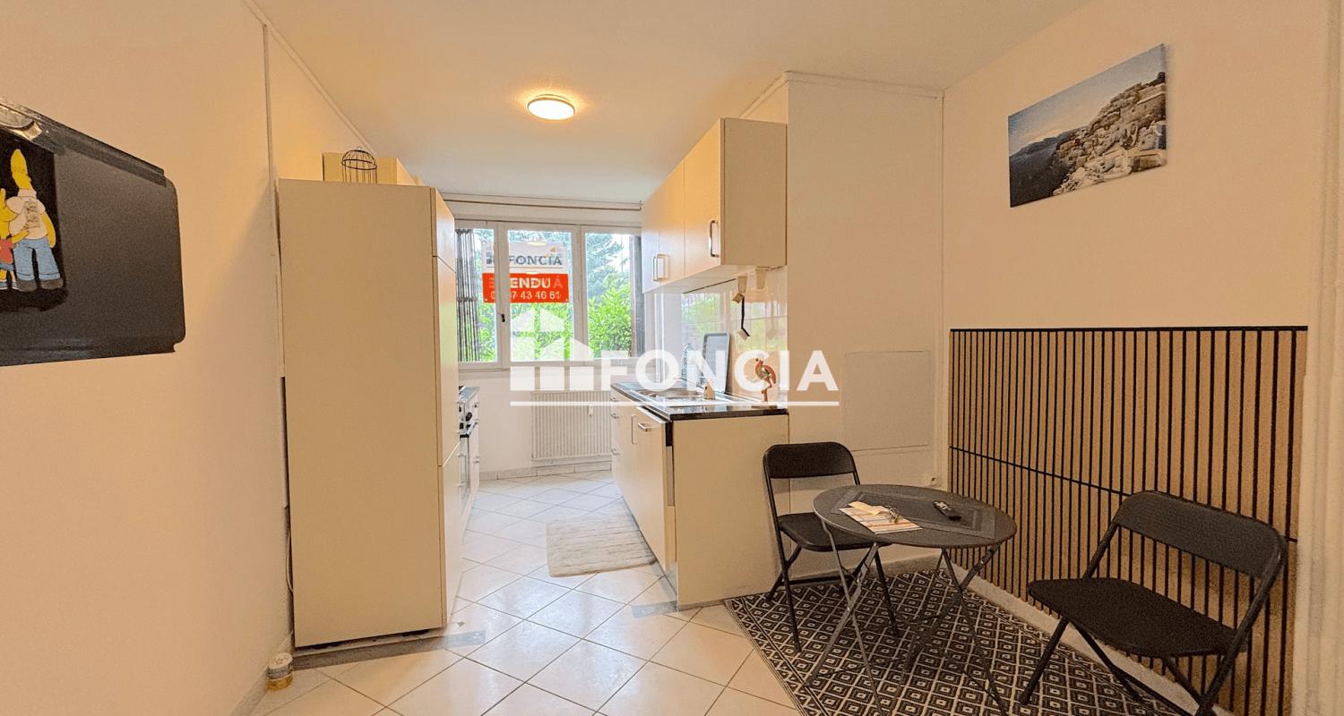 VALENCE appartement T5 - Rez-de-Chaussée