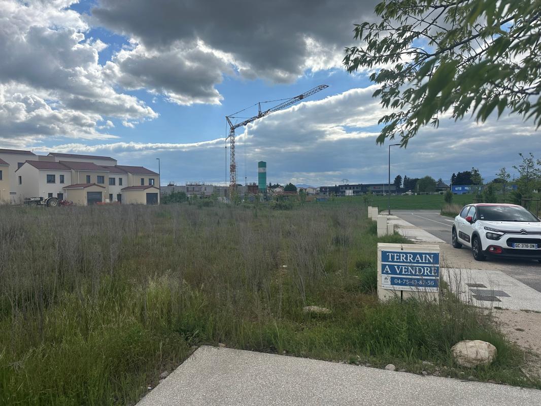 DERINIERE OPPORTUNITEE !! RARE À LA VENTE – MAISON NEUVE T3 – 2 CHAMBRES – BEAUMONT-LÈS-VALENCE