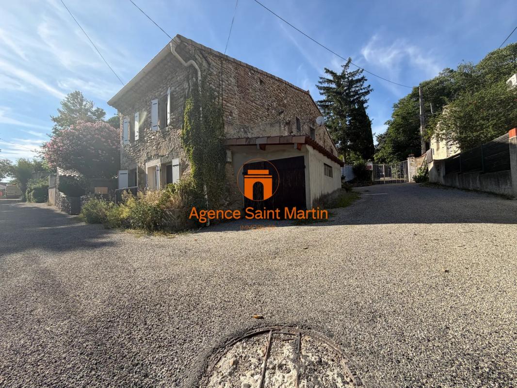 Charmante Maison de Village avec Garage
