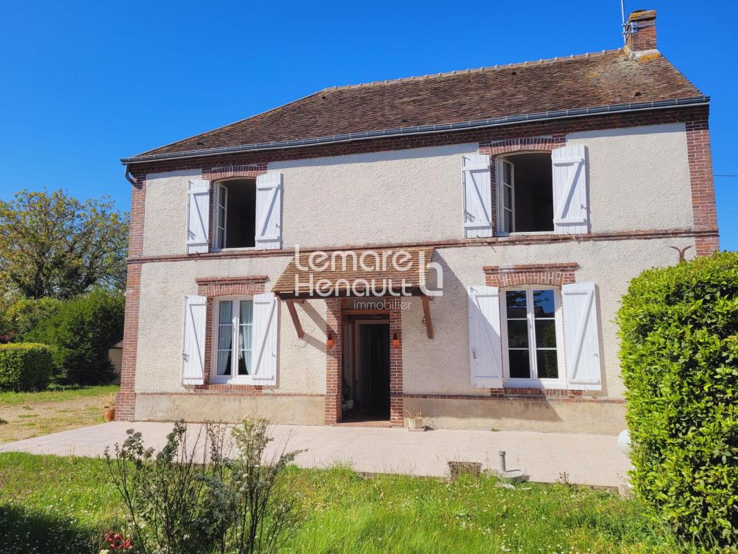 Maison ancienne 104 m² env 3 ch avec hangar sur 2340 m²