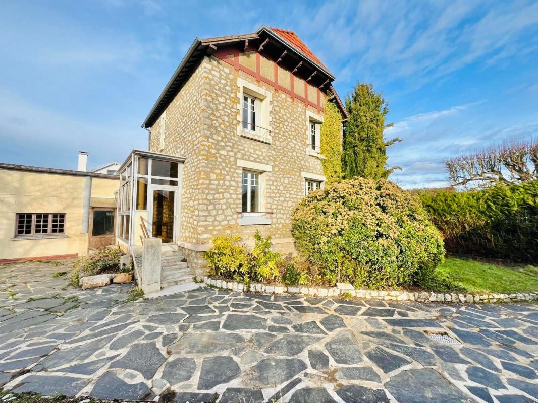 Maison à rénover en agglomération