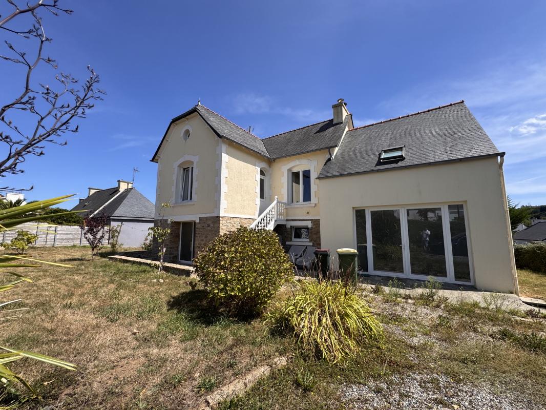 A VENDRE, LA FOREST-LANDERNEAU – MAISON FAMILIALE DE CARACTÈRE