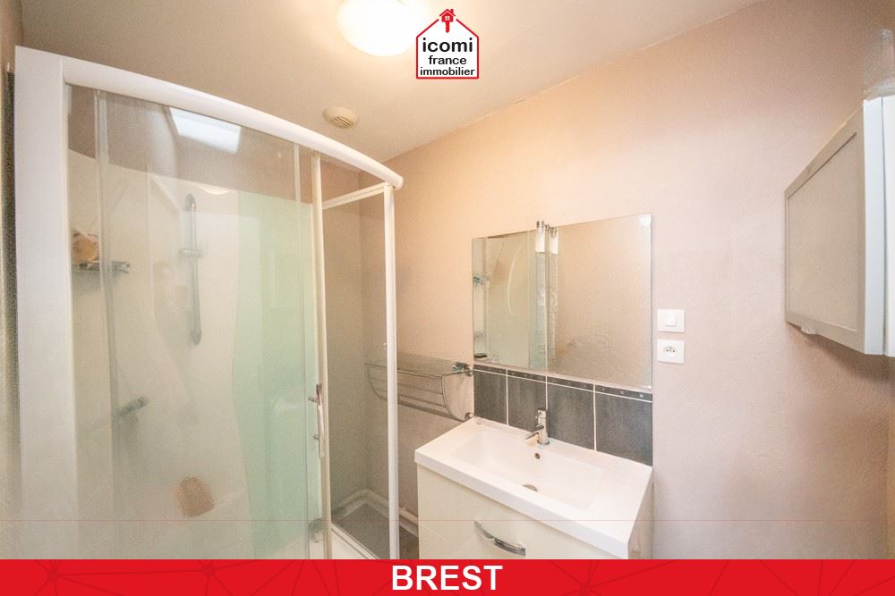 FINISTERE - Brest (29200) - - A VENDRE - APPARTEMENT - 3 PIECES - 58M² - SANS TRAVAUX - - STATIONNEMENT AISE AU PIED DE L'IMMEUBLE - INVESTISSEUR