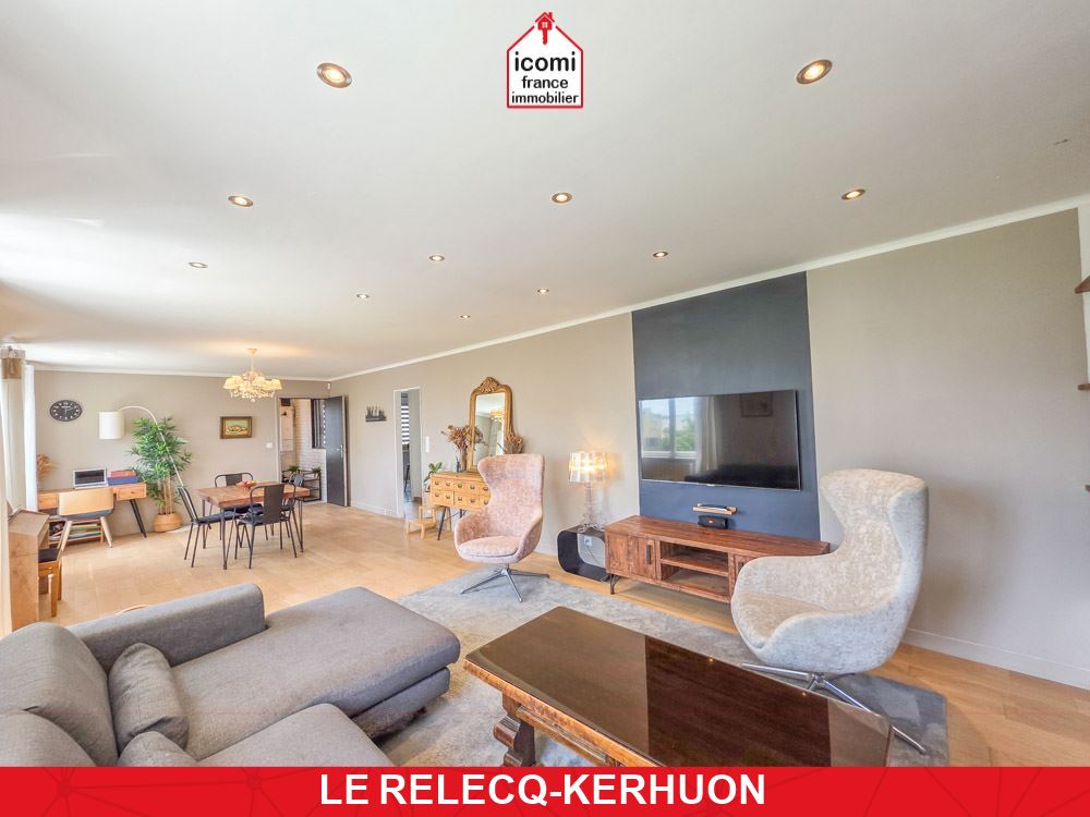 FINISTERE - Le Relecq-Kerhuon (29480) - A VENDRE - MAISON T7 DE 180M² -  5/6 CHAMBRES - CHEMINEE - TERRASSE +30M² - NON MITOYENNE - JARDIN CLOS - CALME - IDEAL FAMILLE