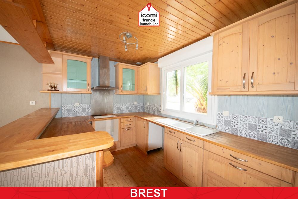 FINISTERE - Brest (29200) - A VENDRE - MAISON - 6 PIECES - 111 M² - 4 CHAMBRES - NON MITOYENNE - JARDIN CLOS -  GARAGE  - QUARTIER RECHERCHE