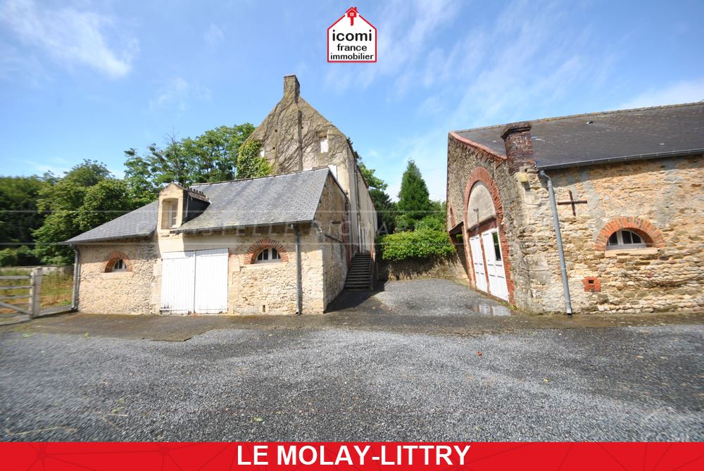CALVADOS - Le Molay-Littry (14330) - A VENDRE - PROPRIETE DE +350 M² SUR +2HA - BIEF - ECURIES ET DEPENDANCES IDEAL VOITURES DE COLLECTION - COUP DE COEUR - EXCEPTIONNEL ET RARE