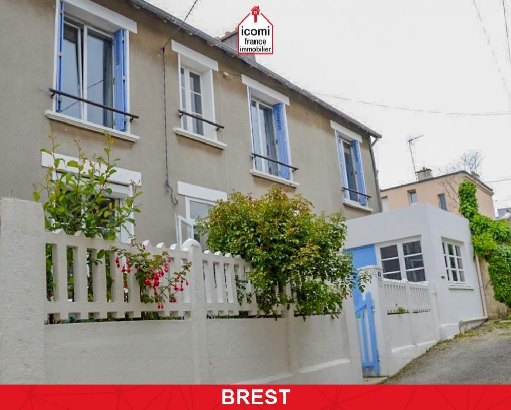 FINISTERE - Brest (29200) - A VENDRE - MAISON INDIVIDUELLE T7 131M² - 5 CHAMBRES - NOMBREUSES POSSIBILITES - GARAGE SUR TERRAIN CLOS DE 325M²