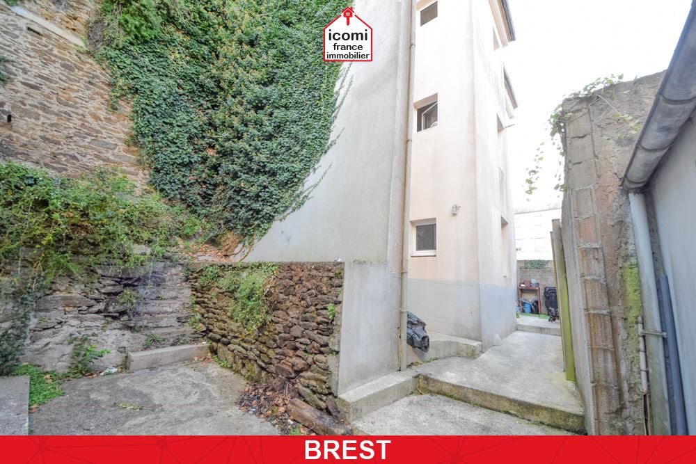 FINISTERE - Brest (29200) - A VENDRE - APPARTEMENT T2 39M² AU CALME - EMPOUTREMENT BETON - 1 CHAMBRE - LOCATAIRE EN PLACE - BEAU POTENTIEL