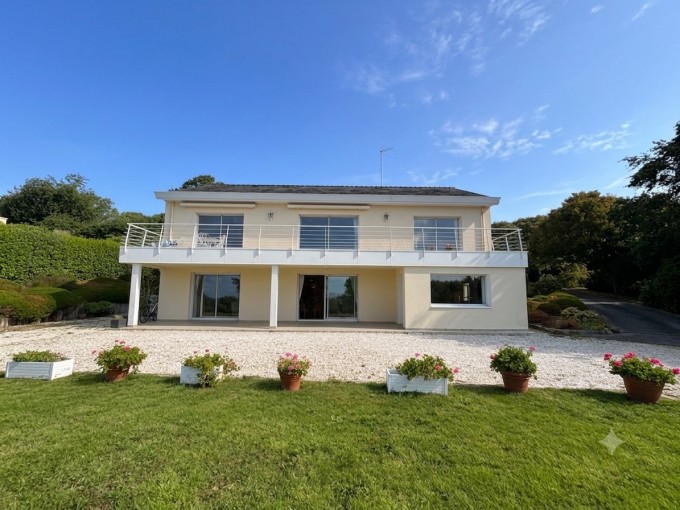 Maison 250m² — La Forêt-Fouesnant