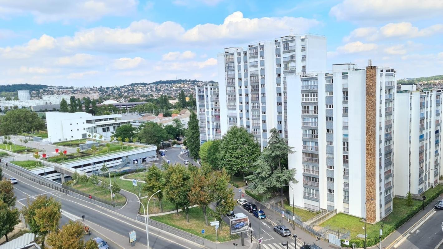 Appartement T3 lumineux, cave et parking   Résidence sécuris