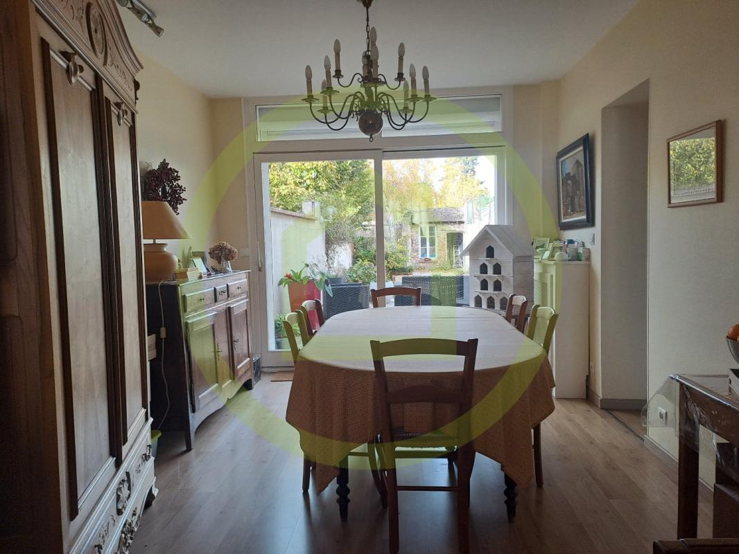Maison à vendre, 5 pièces, 135 m², Saint Quentin