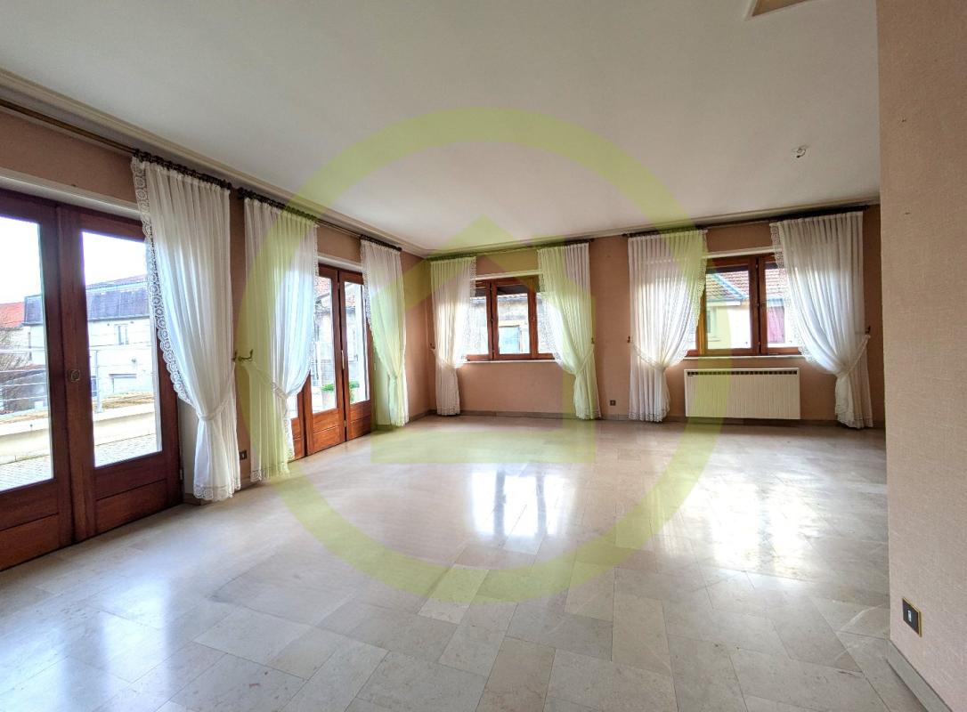 Maison à vendre, 9 pièces, 239 m², Courcelles Chaussy