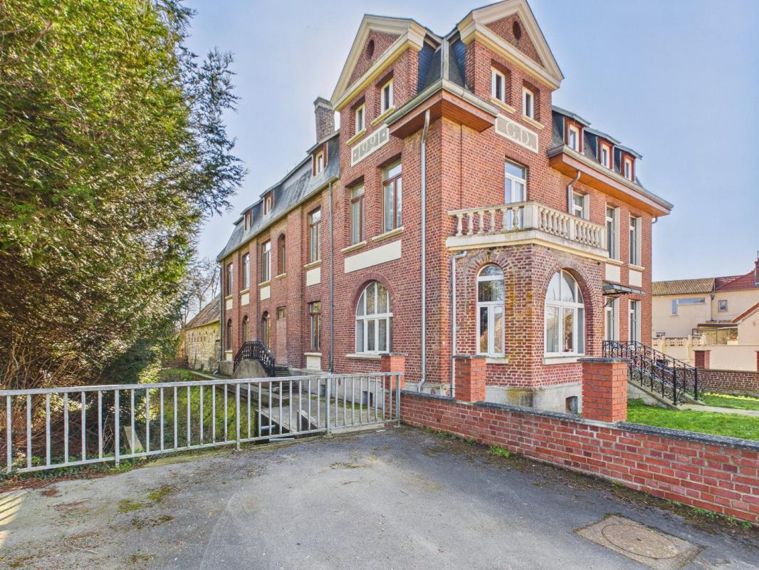 Maison à vendre, 19 pièces, 423 m², Vendhuile