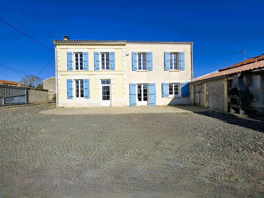 Maison à vendre, 5 pièces, 145 m², La Brousse