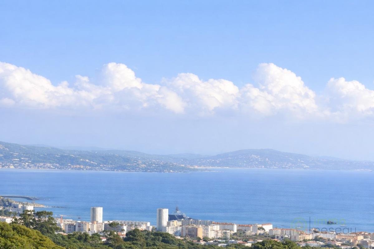 Maison à vendre, 6 pièces, 307 m², Alata