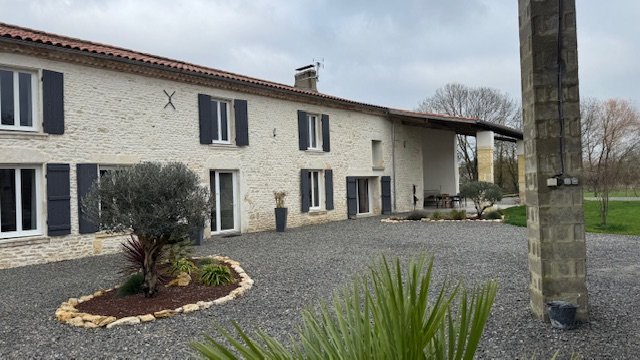 Maison à vendre, 7 pièces, 240 m², Les Touches De Perigny