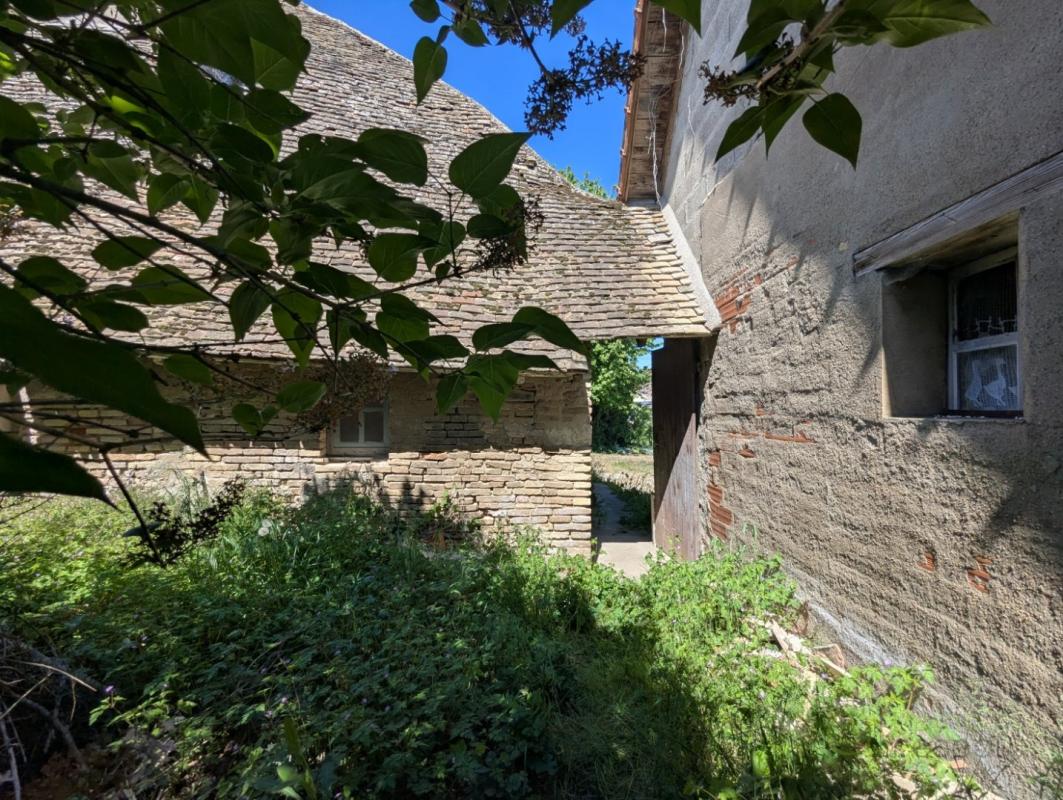 Maison et dépendances - Photo 2