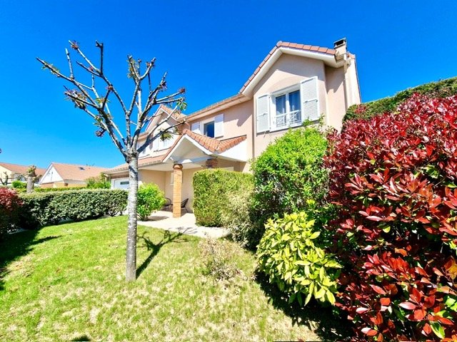 Maison à vendre, 8 pièces, 185 m², Ozoir La Ferriere