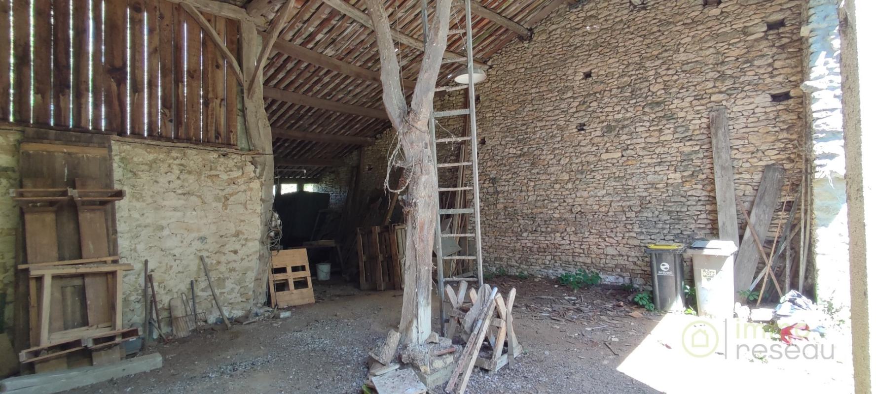 Maison à rénover - Photo 3