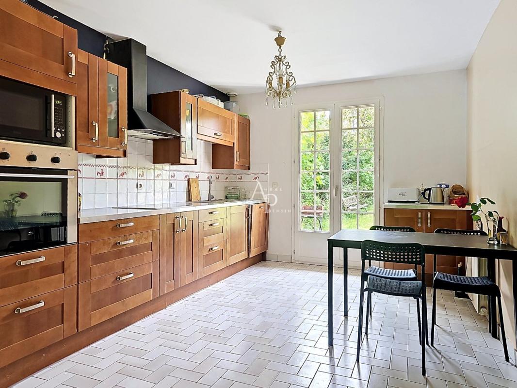 Maison et dépendances - Photo 5
