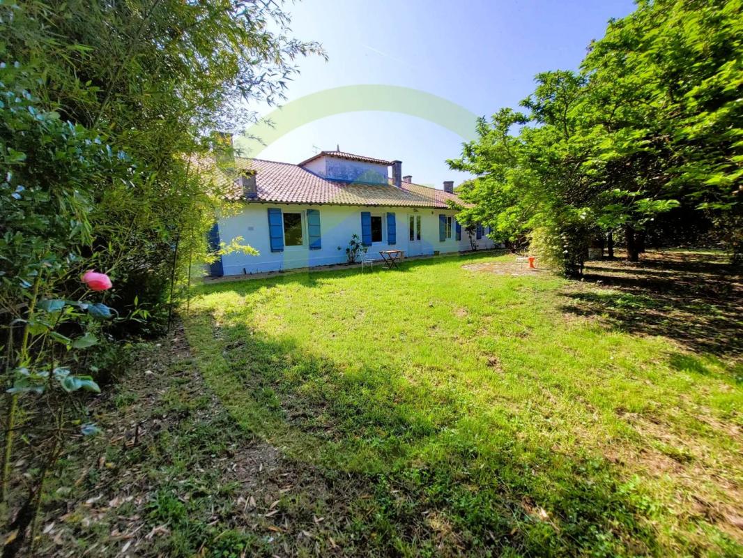 Maison à vendre, 9 pièces, 290 m², Saint Dizant Du Gua