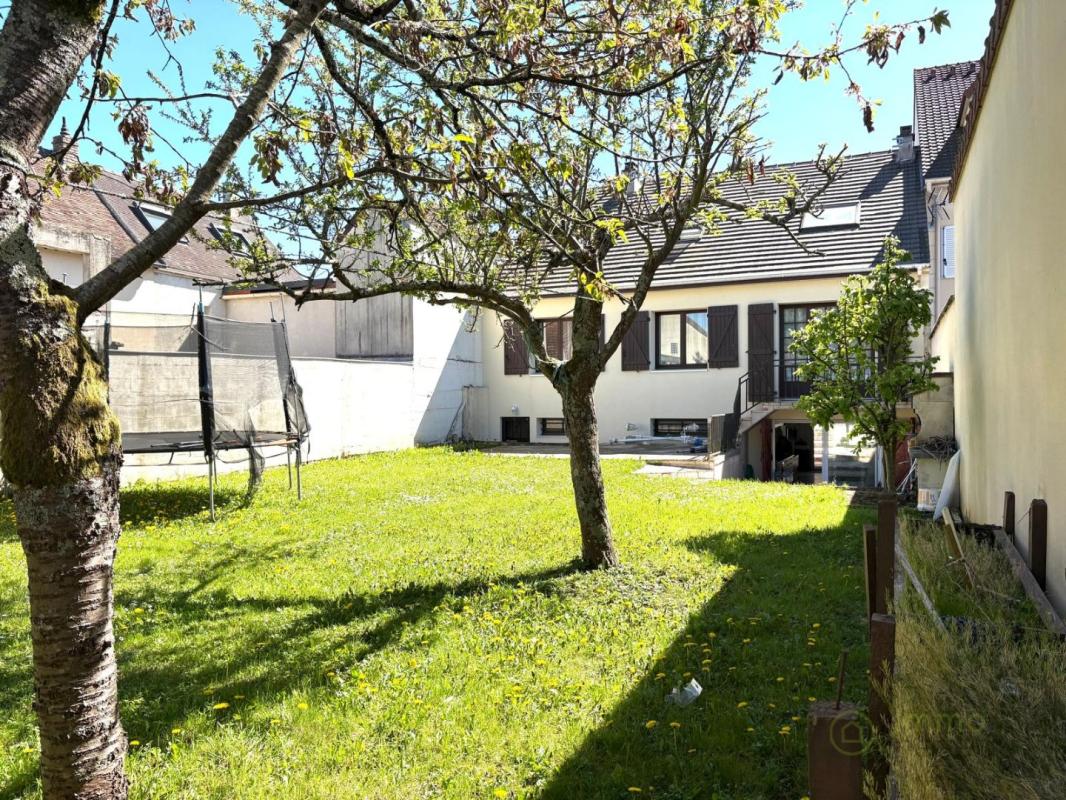Maison - Photo 2